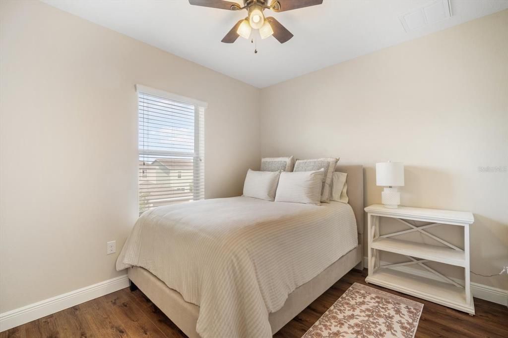 For Rent: $2,900 (3 beds, 2 baths, 1996 Square Feet)