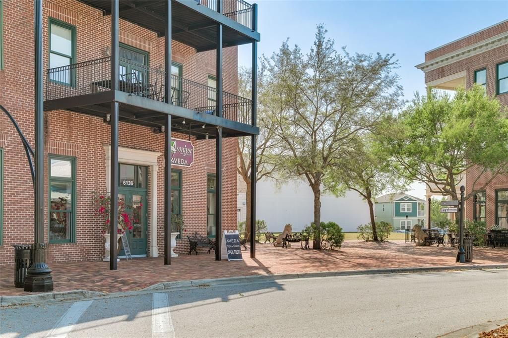 For Rent: $2,900 (3 beds, 2 baths, 1996 Square Feet)