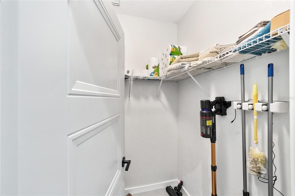 Active With Contract: $449,000 (2 beds, 2 baths, 1469 Square Feet)