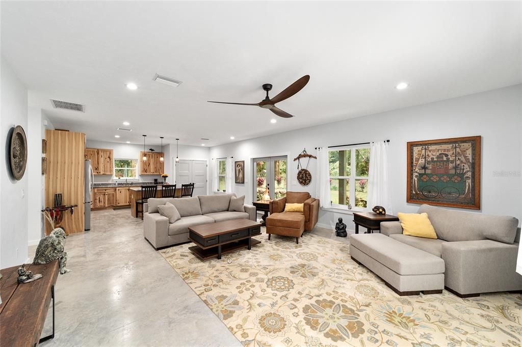 Active With Contract: $449,000 (2 beds, 2 baths, 1469 Square Feet)