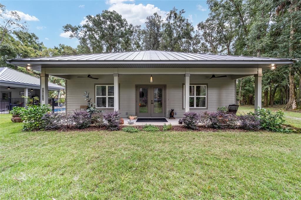 Active With Contract: $449,000 (2 beds, 2 baths, 1469 Square Feet)