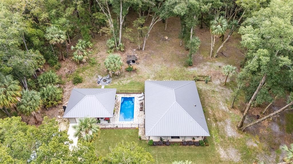 Active With Contract: $449,000 (2 beds, 2 baths, 1469 Square Feet)