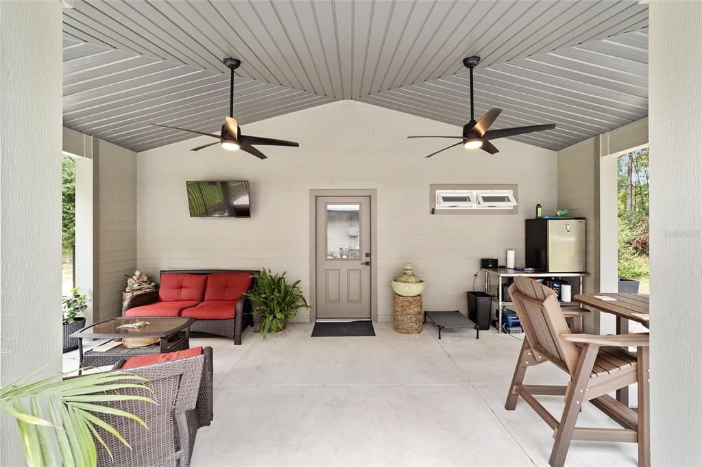 Active With Contract: $449,000 (2 beds, 2 baths, 1469 Square Feet)