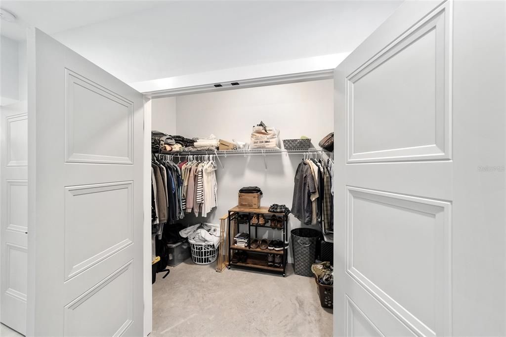 Active With Contract: $449,000 (2 beds, 2 baths, 1469 Square Feet)