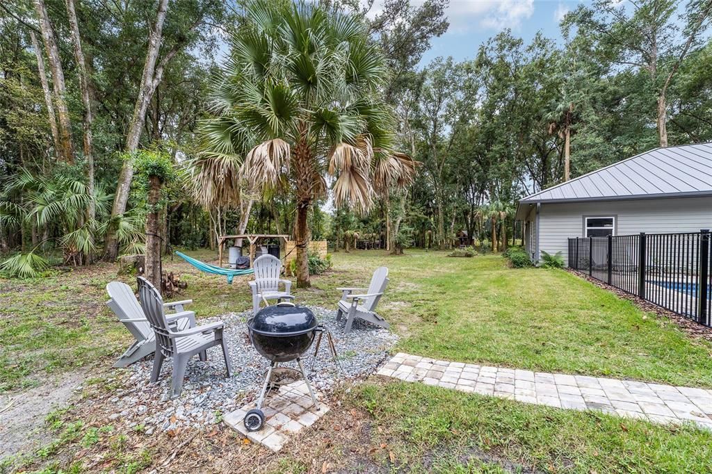 Active With Contract: $449,000 (2 beds, 2 baths, 1469 Square Feet)