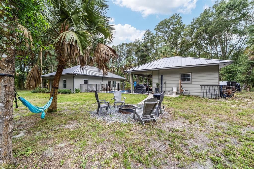 Active With Contract: $449,000 (2 beds, 2 baths, 1469 Square Feet)