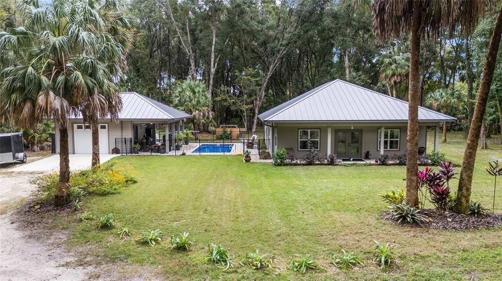 Active With Contract: $449,000 (2 beds, 2 baths, 1469 Square Feet)