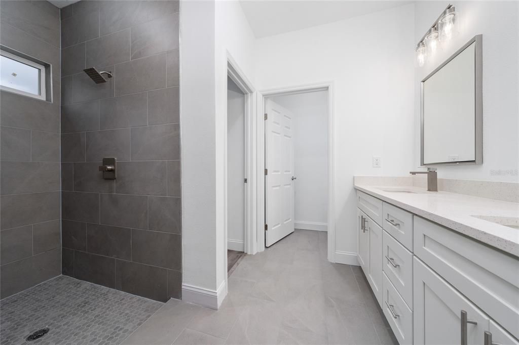 For Sale: $289,900 (4 beds, 2 baths, 1503 Square Feet)