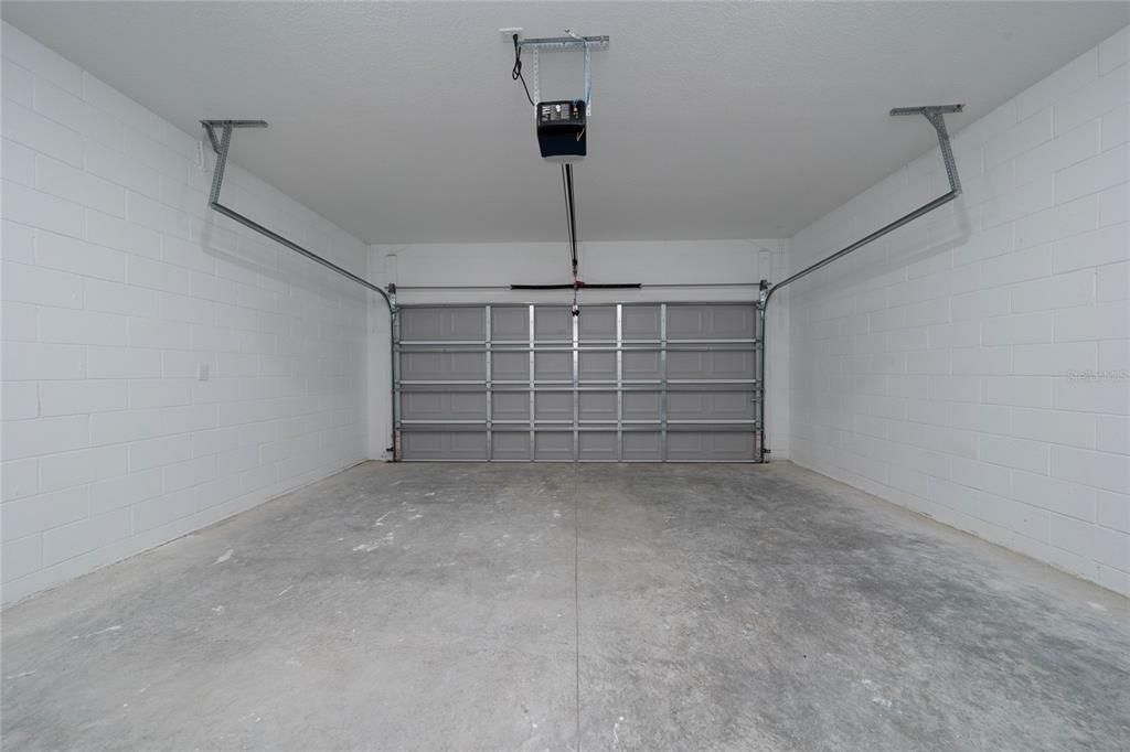 For Sale: $289,900 (4 beds, 2 baths, 1503 Square Feet)