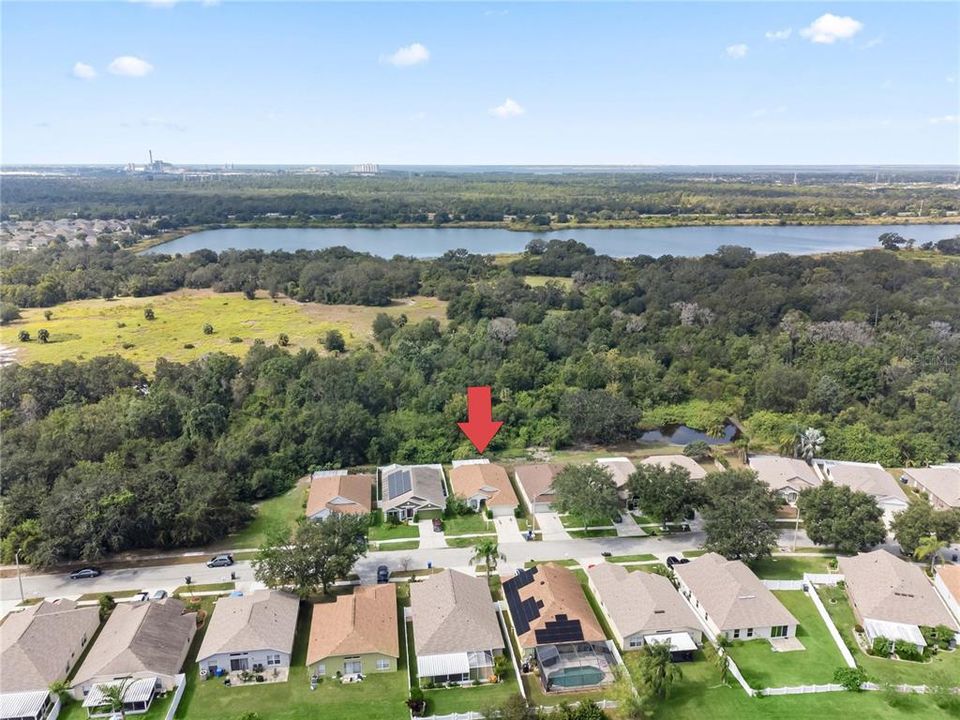 合同活跃: $300,000 (4 贝兹, 2 浴室, 1665 平方英尺)