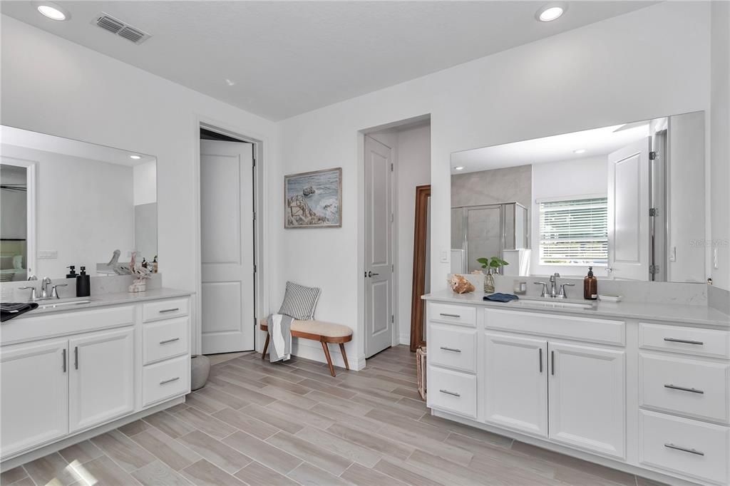 待售: $590,000 (4 贝兹, 3 浴室, 2692 平方英尺)