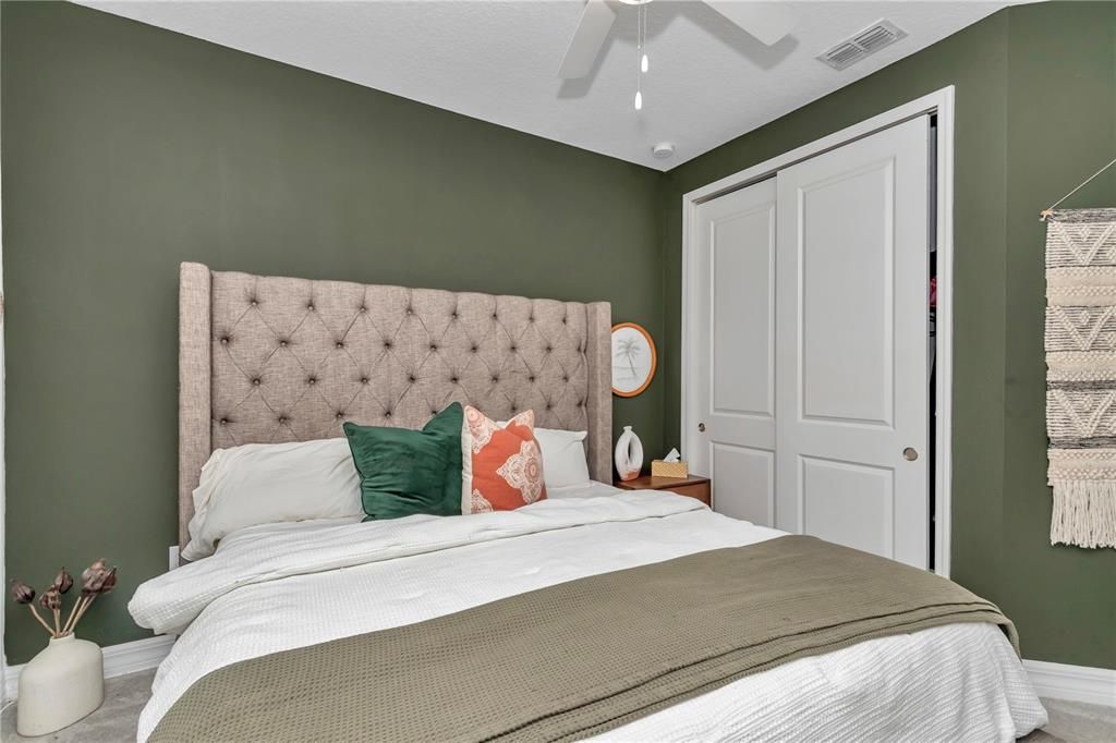 待售: $590,000 (4 贝兹, 3 浴室, 2692 平方英尺)