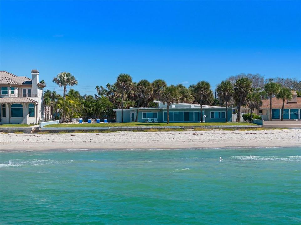 出租: $20,000 (5 贝兹, 5 浴室, 2774 平方英尺)