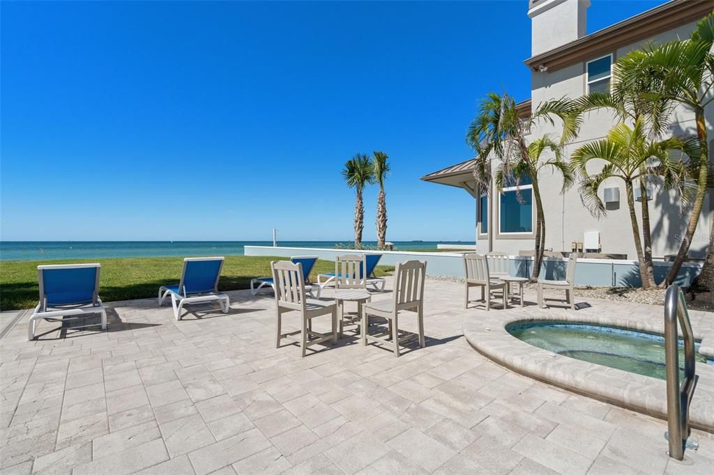 出租: $20,000 (5 贝兹, 5 浴室, 2774 平方英尺)