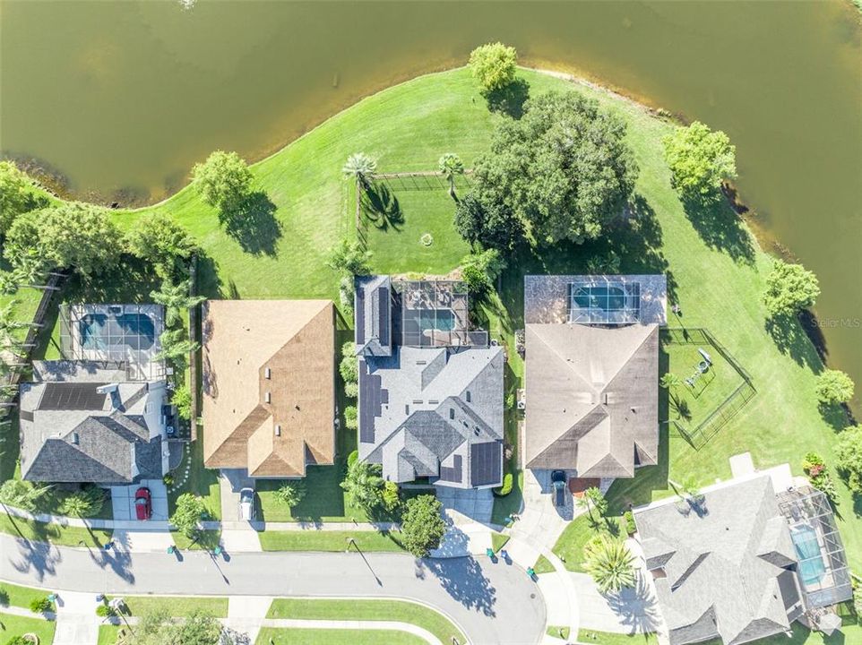 Под контрактом: $650,000 (5 спален, 4 ванн, 3010 Квадратных фут)