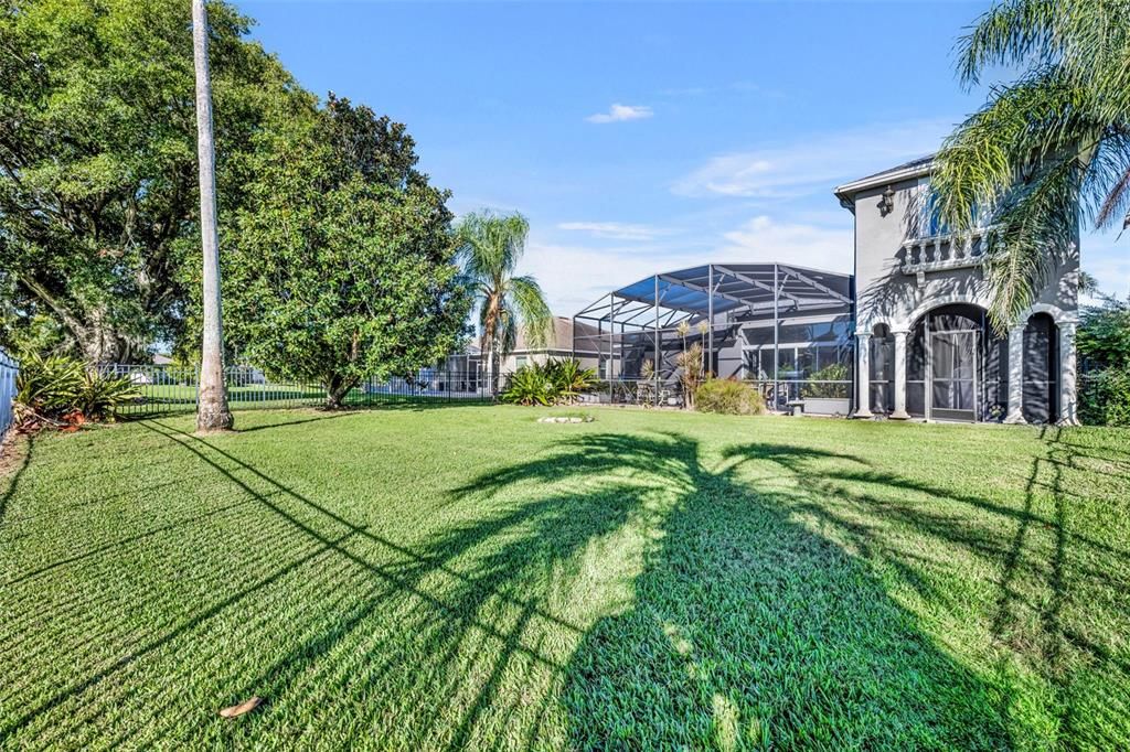 Под контрактом: $650,000 (5 спален, 4 ванн, 3010 Квадратных фут)