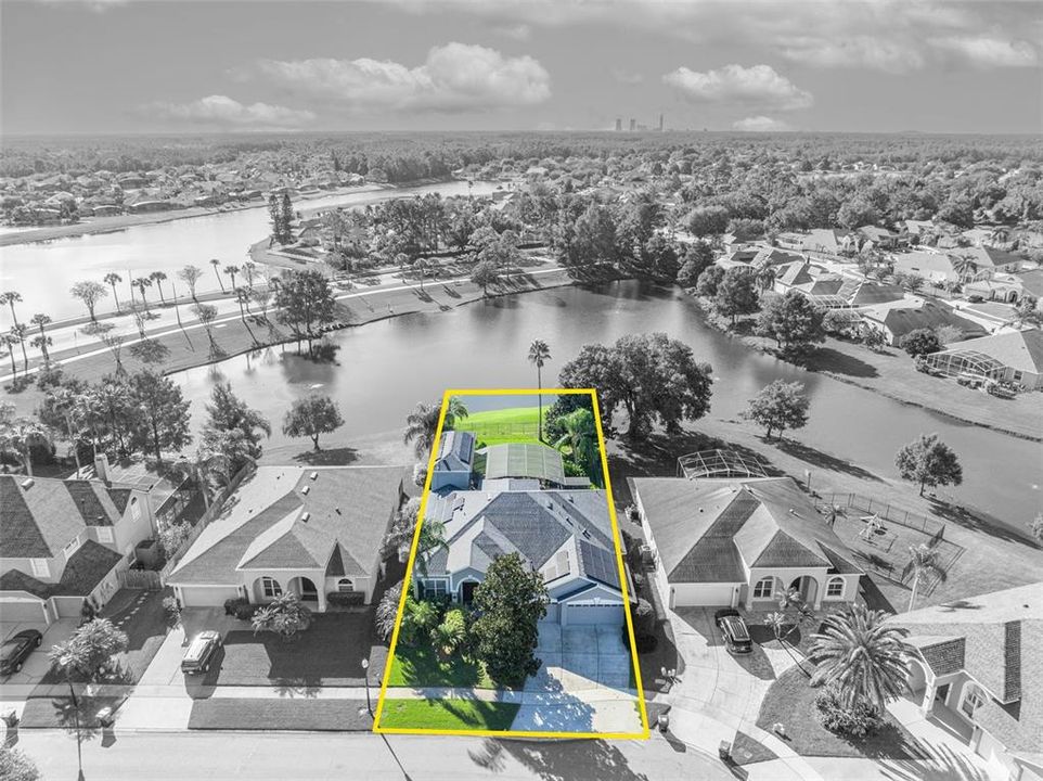 Под контрактом: $650,000 (5 спален, 4 ванн, 3010 Квадратных фут)