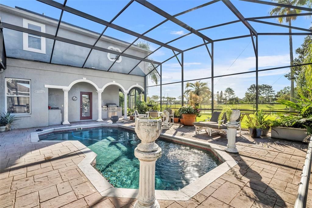 Под контрактом: $650,000 (5 спален, 4 ванн, 3010 Квадратных фут)