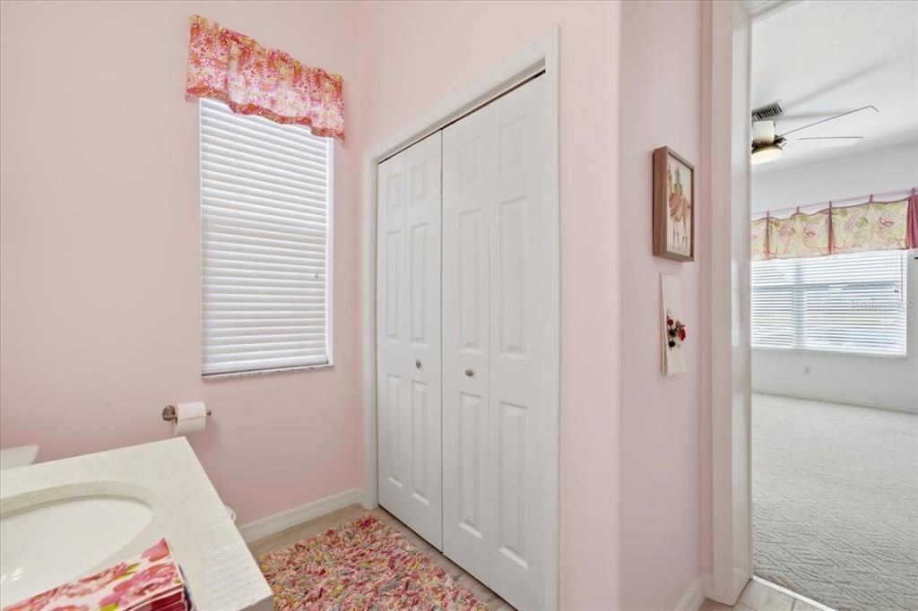 合同活跃: $515,000 (4 贝兹, 3 浴室, 2865 平方英尺)