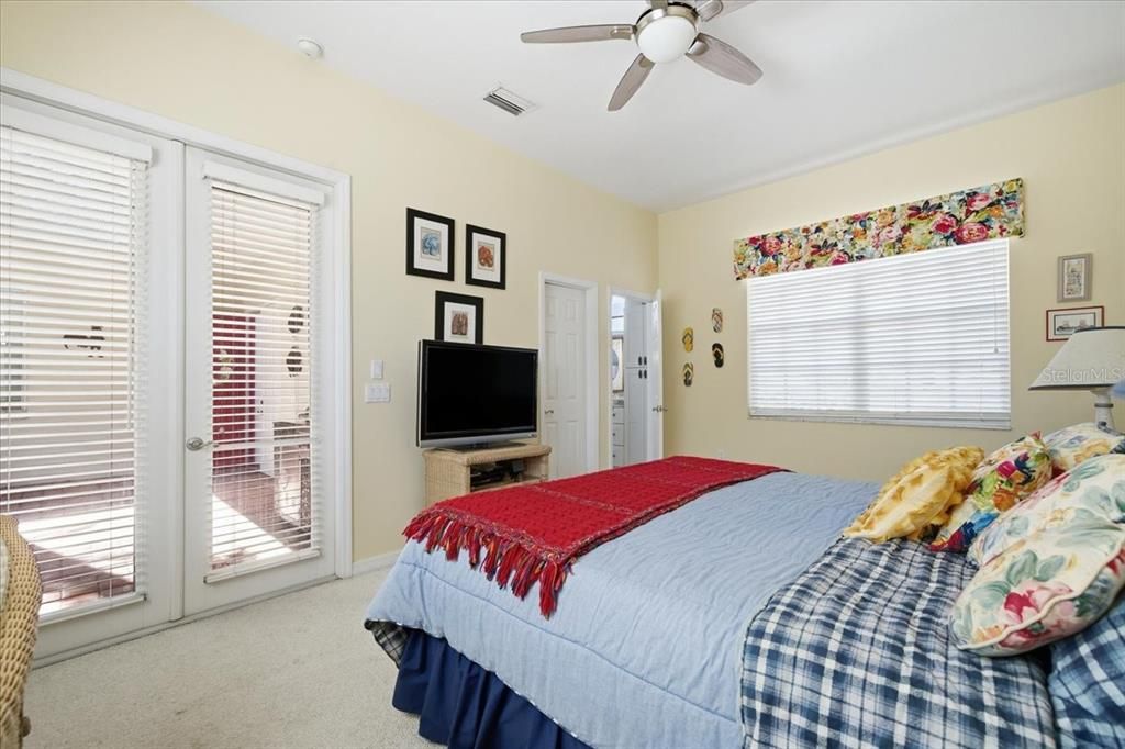 合同活跃: $515,000 (4 贝兹, 3 浴室, 2865 平方英尺)