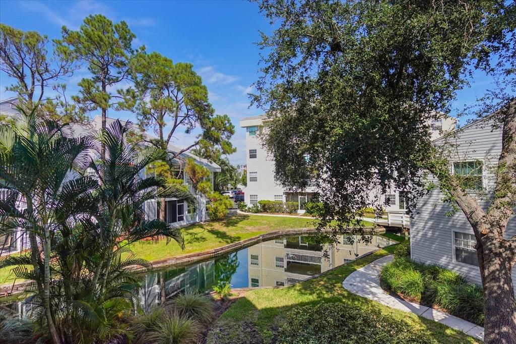 For Sale: $249,000 (2 beds, 2 baths, 1200 Square Feet)