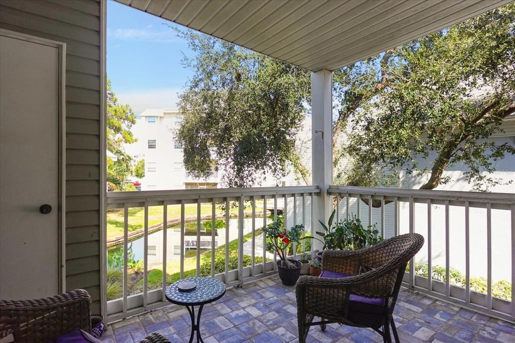 For Sale: $249,000 (2 beds, 2 baths, 1200 Square Feet)