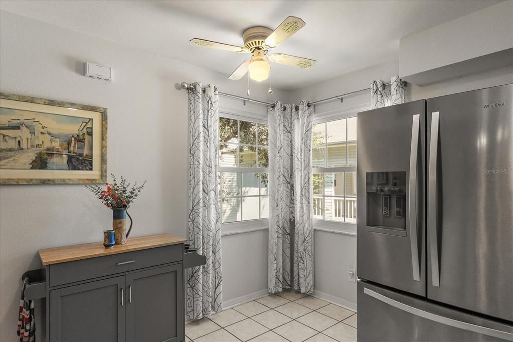 For Sale: $249,000 (2 beds, 2 baths, 1200 Square Feet)