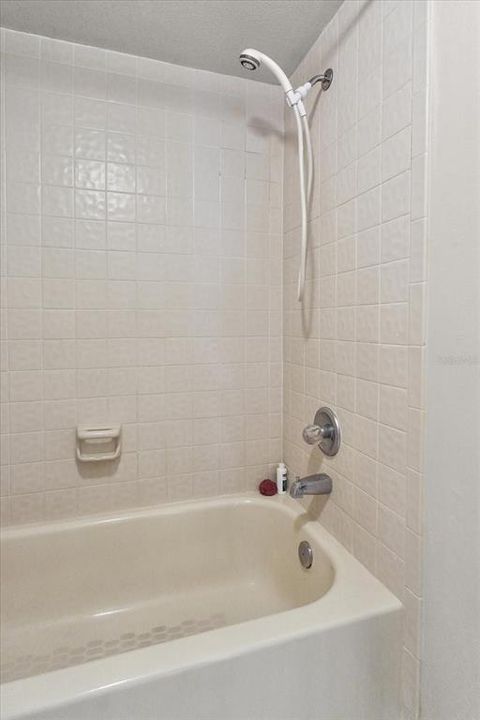 For Sale: $249,000 (2 beds, 2 baths, 1200 Square Feet)