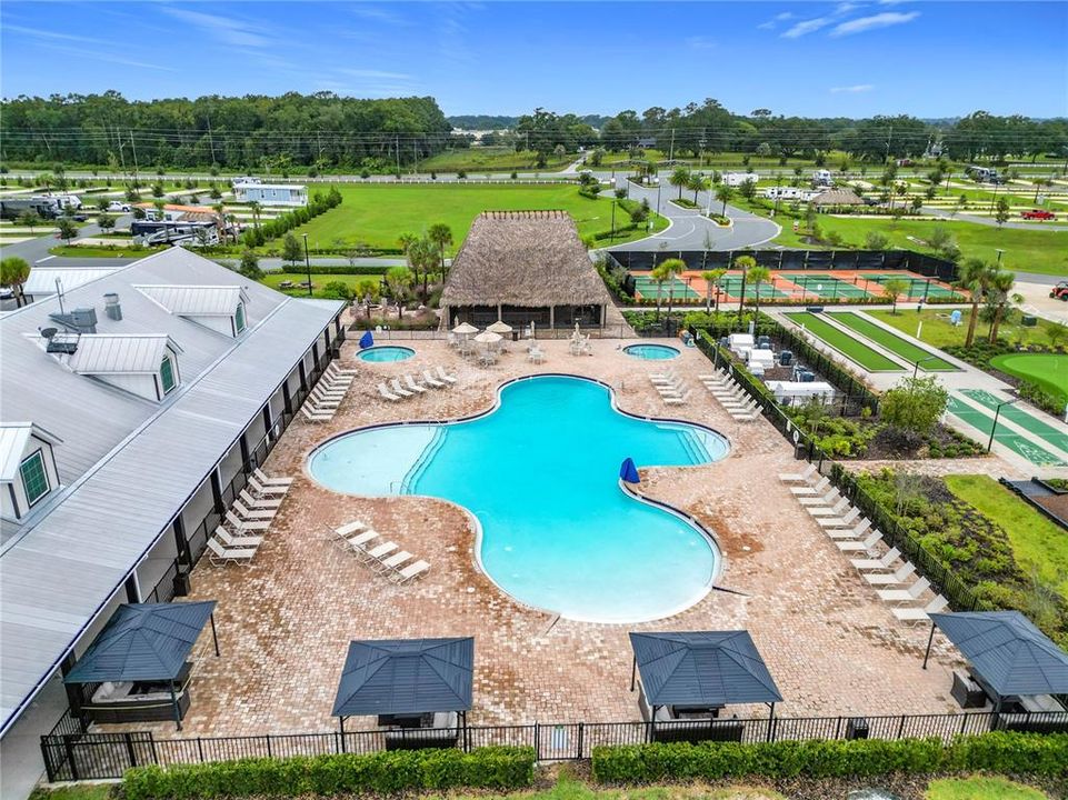 На продажу: $179,000 (0.07 acres)