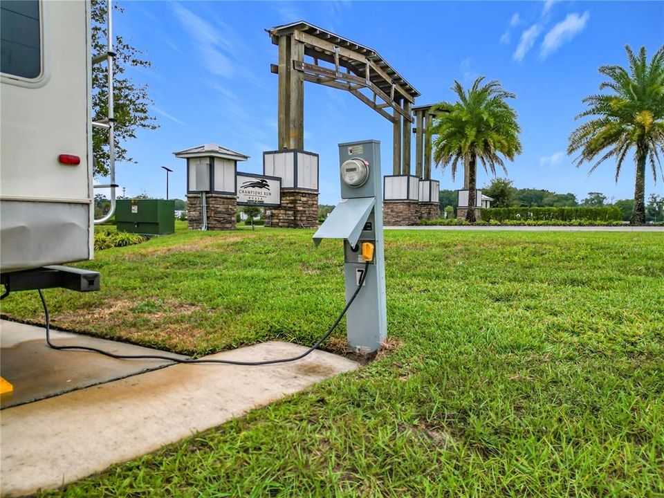 На продажу: $179,000 (0.07 acres)