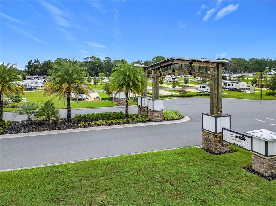 На продажу: $179,000 (0.07 acres)