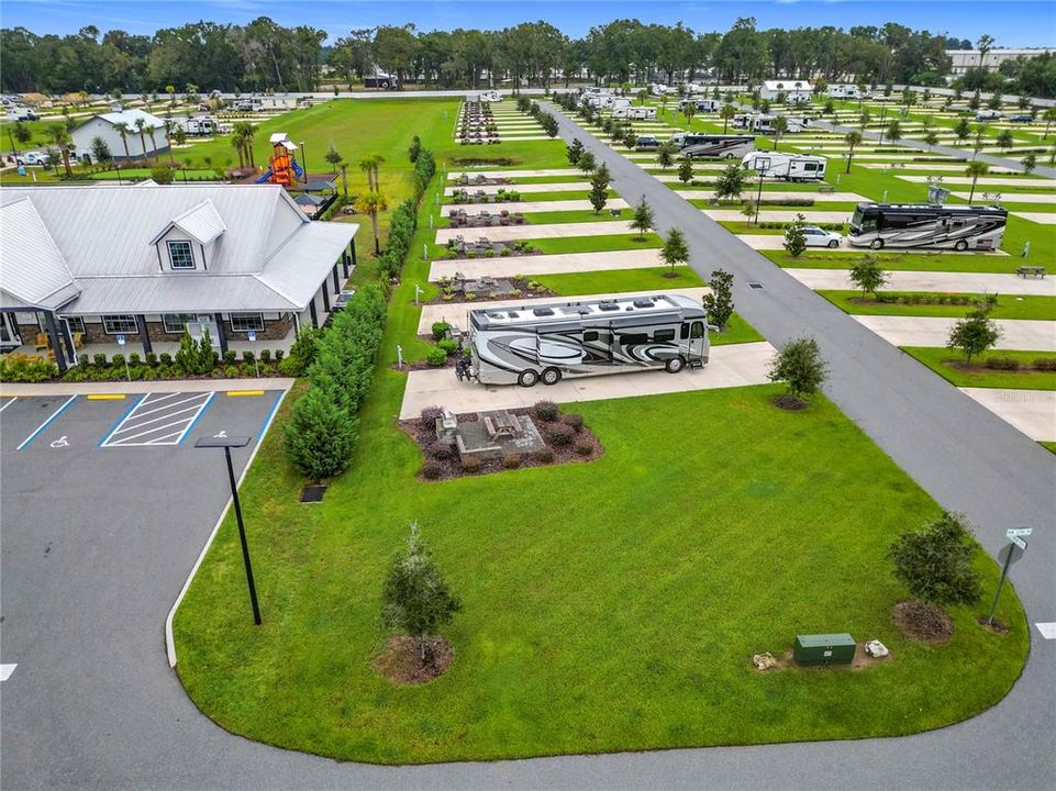 На продажу: $179,000 (0.07 acres)