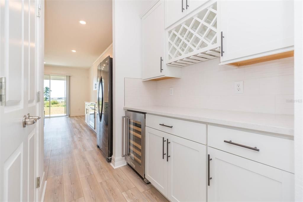 For Sale: $889,000 (4 beds, 3 baths, 3222 Square Feet)