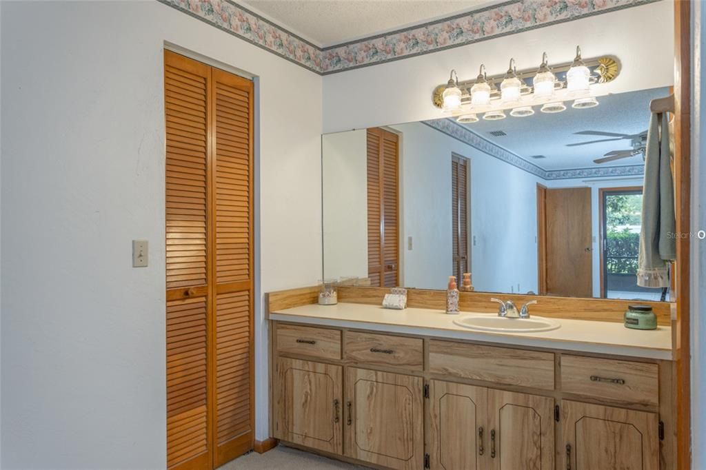 Active With Contract: $269,000 (3 beds, 2 baths, 2035 Square Feet)