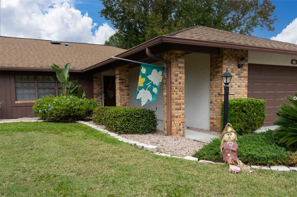 Active With Contract: $269,000 (3 beds, 2 baths, 2035 Square Feet)