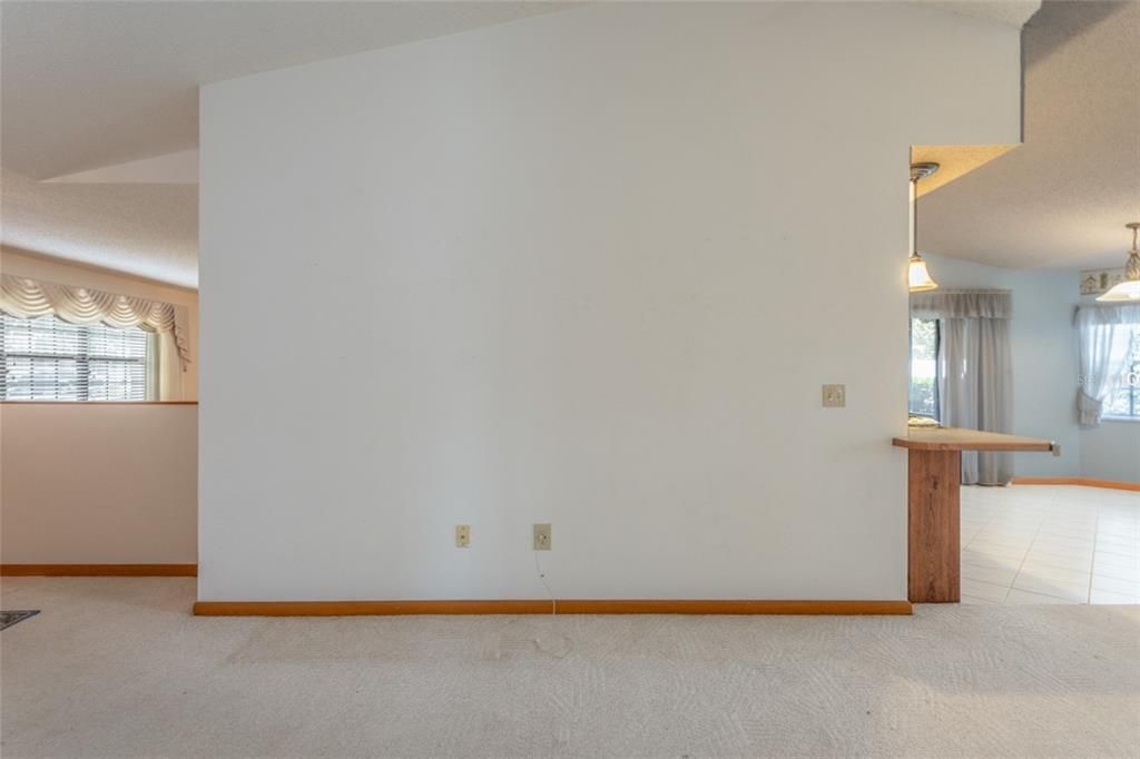 Active With Contract: $269,000 (3 beds, 2 baths, 2035 Square Feet)