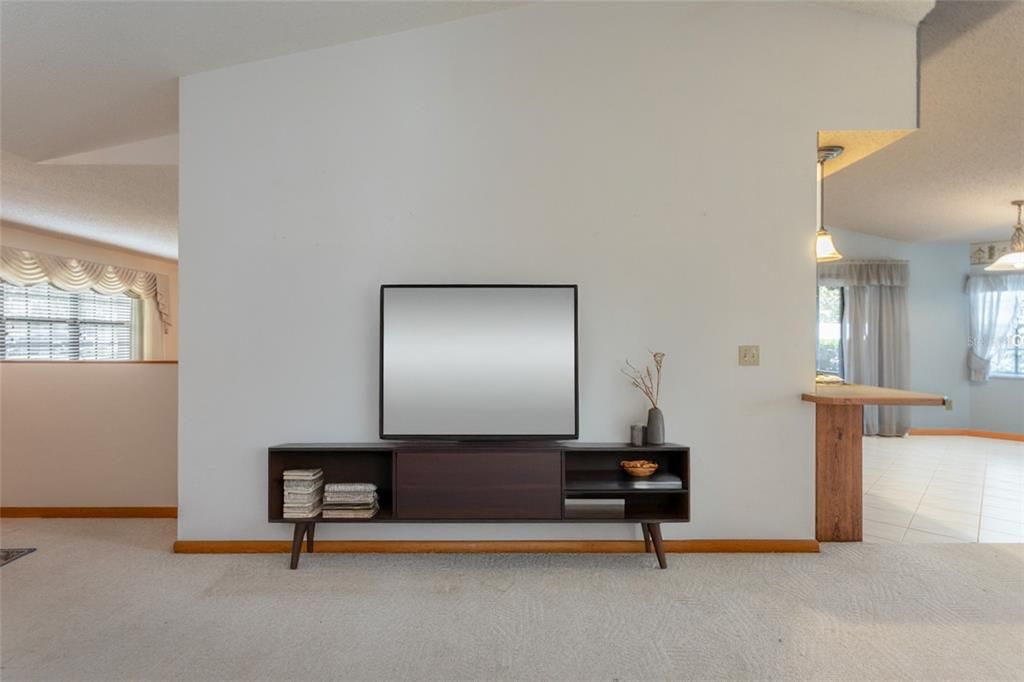 Active With Contract: $269,000 (3 beds, 2 baths, 2035 Square Feet)