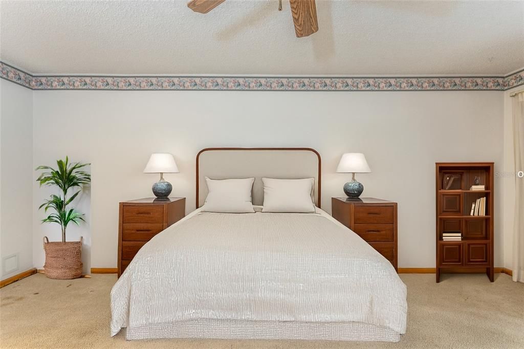 Active With Contract: $269,000 (3 beds, 2 baths, 2035 Square Feet)