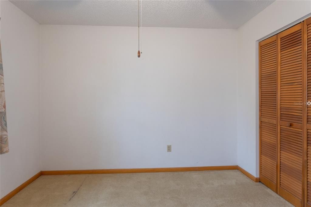 Active With Contract: $269,000 (3 beds, 2 baths, 2035 Square Feet)