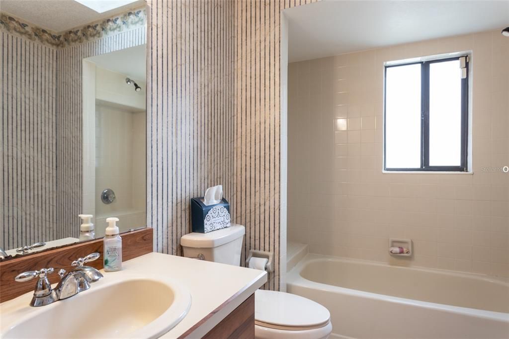 Active With Contract: $269,000 (3 beds, 2 baths, 2035 Square Feet)