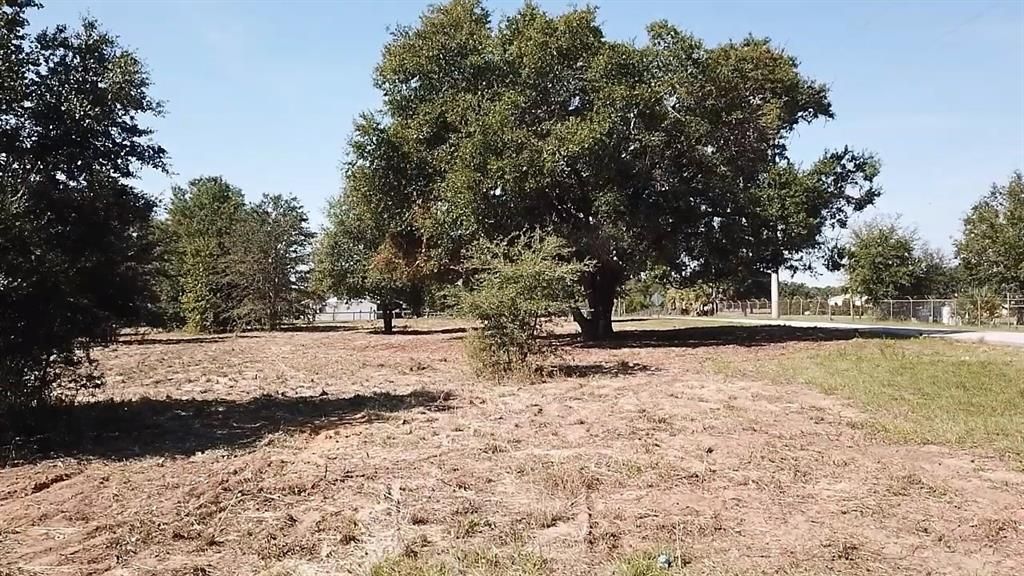 На продажу: $159,900 (1.91 acres)