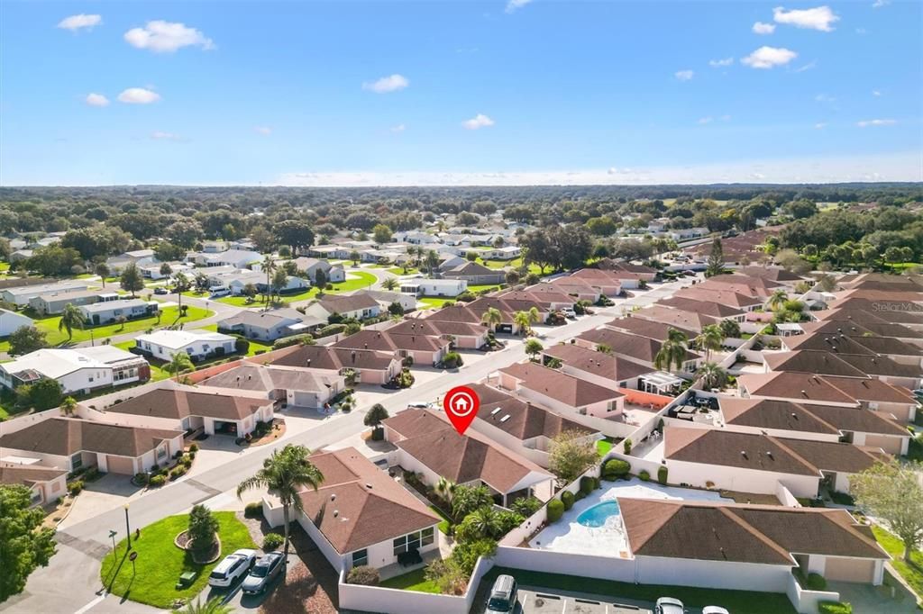 Active With Contract: $279,000 (2 beds, 2 baths, 1279 Square Feet)