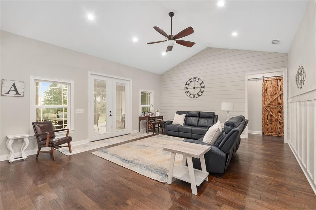 For Sale: $724,900 (4 beds, 3 baths, 3117 Square Feet)