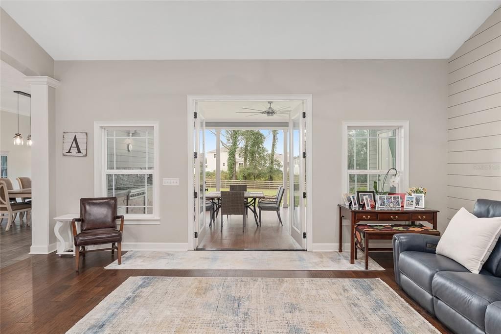 For Sale: $724,900 (4 beds, 3 baths, 3117 Square Feet)