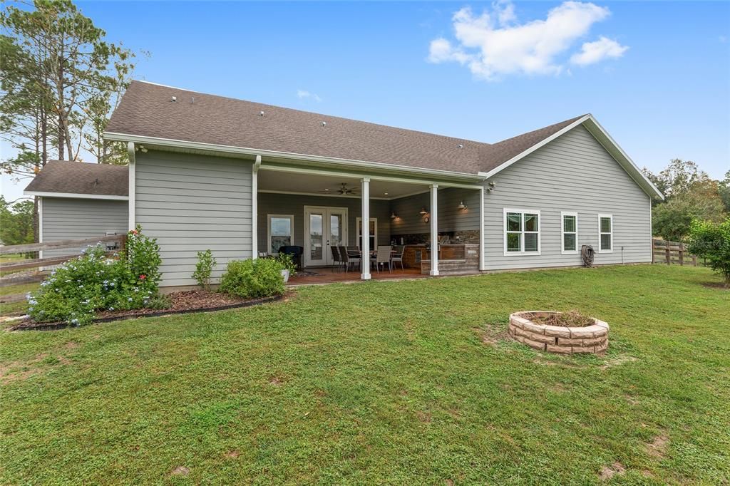 For Sale: $724,900 (4 beds, 3 baths, 3117 Square Feet)