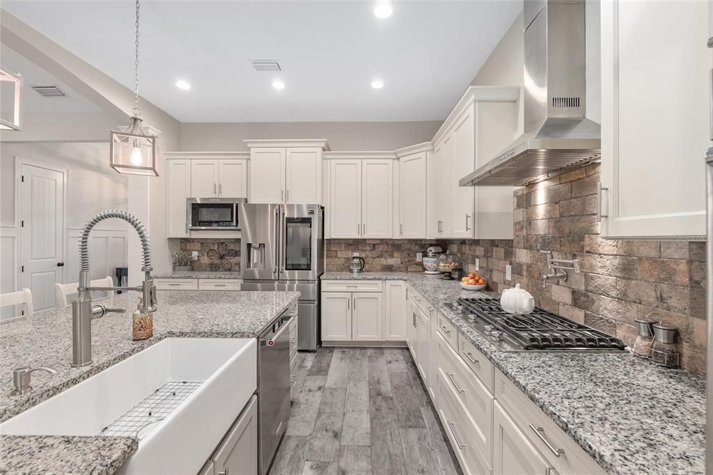 For Sale: $724,900 (4 beds, 3 baths, 3117 Square Feet)