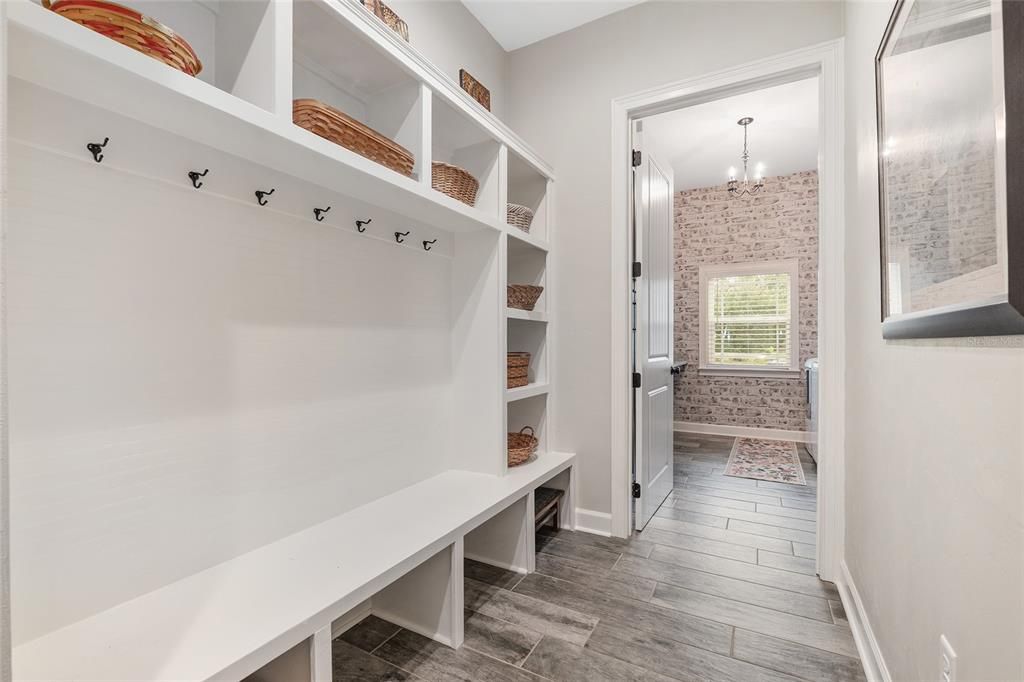 For Sale: $724,900 (4 beds, 3 baths, 3117 Square Feet)