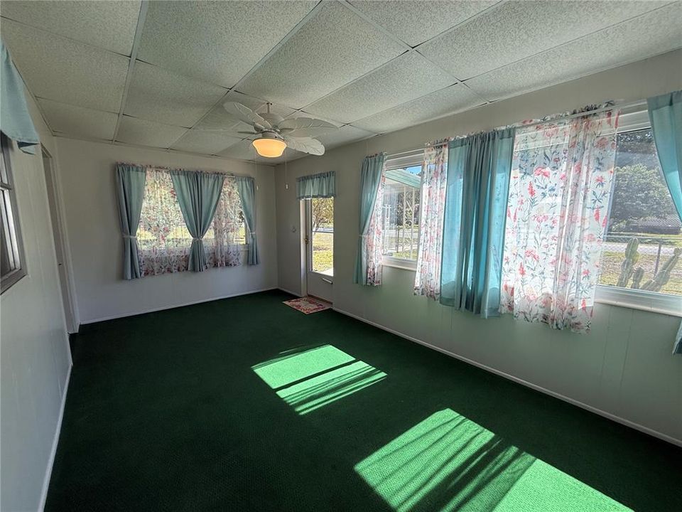 For Sale: $125,000 (3 beds, 2 baths, 1849 Square Feet)