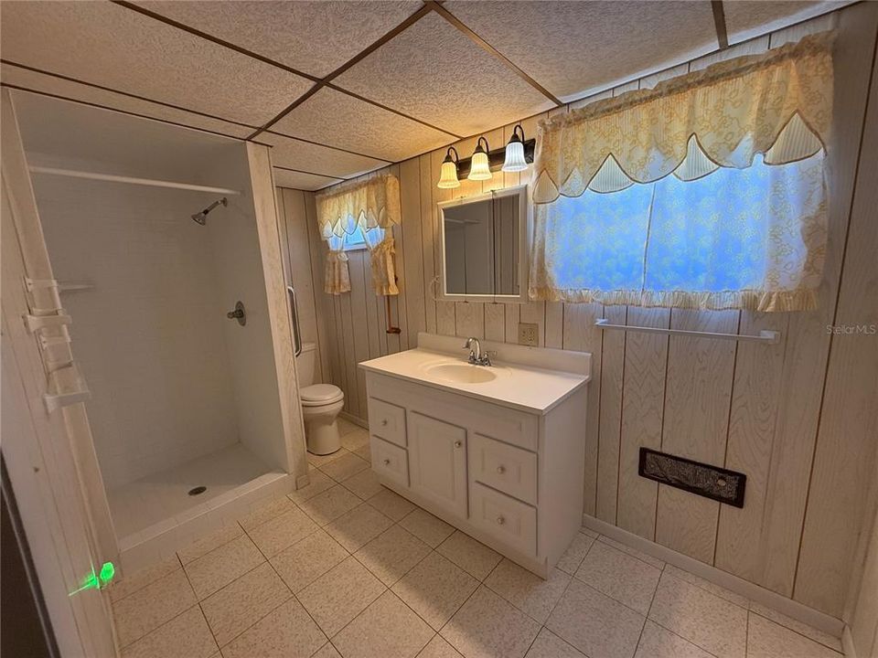 For Sale: $125,000 (3 beds, 2 baths, 1849 Square Feet)