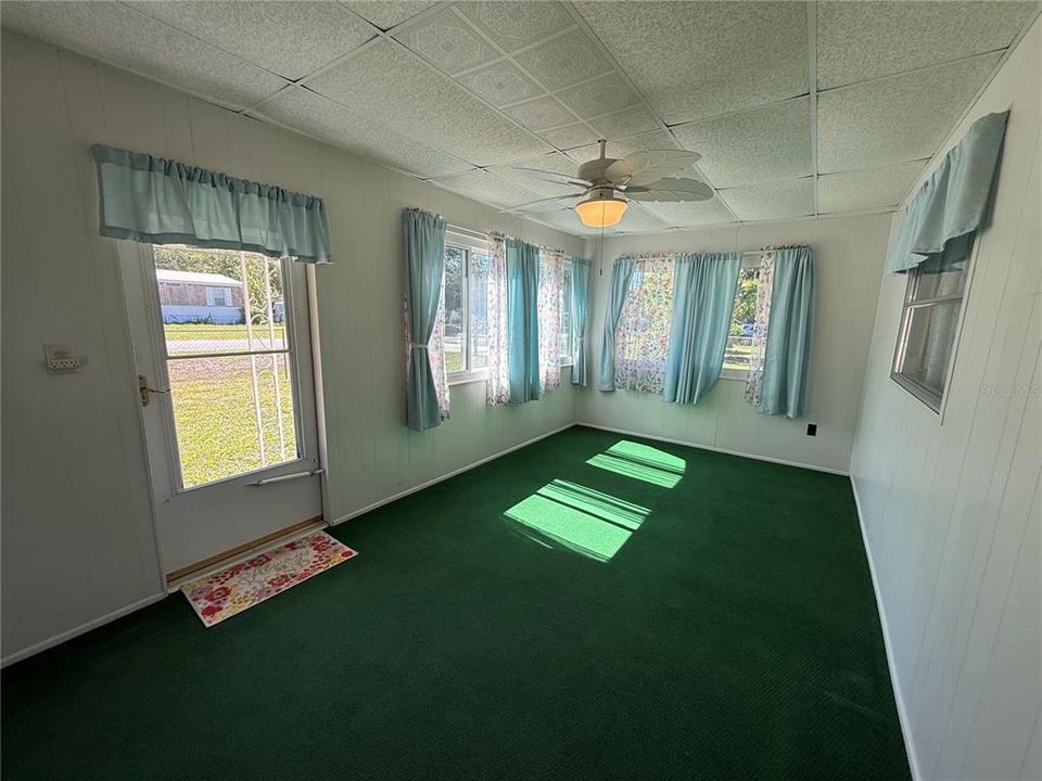 For Sale: $125,000 (3 beds, 2 baths, 1849 Square Feet)